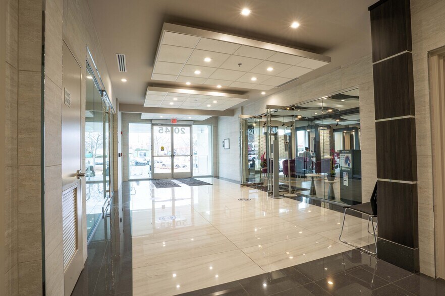 2045 E University Blvd, Hyattsville, MD for lease - Interior Photo - Image 3 of 15