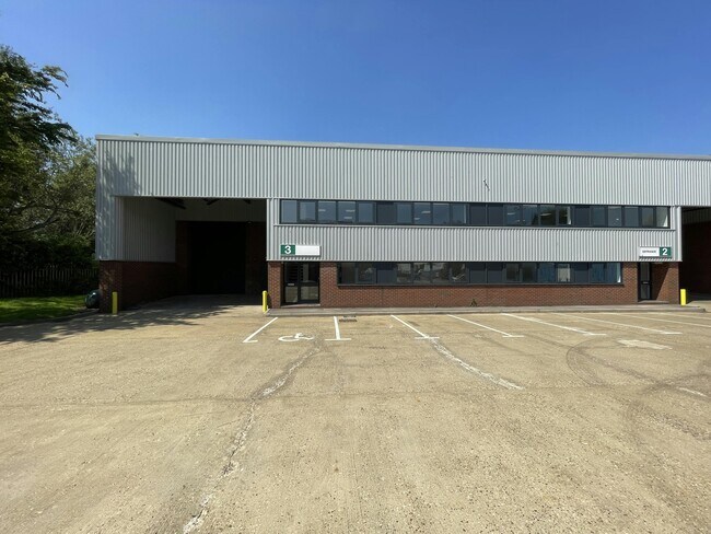 More details for 1-3 Farmbrough Clos, Aylesbury - Industrial for Lease