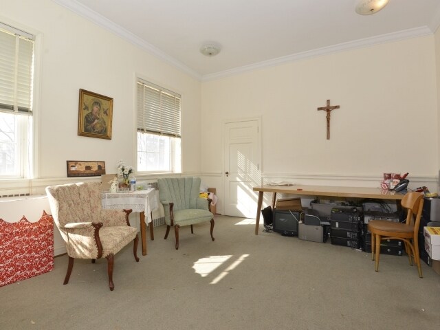 260 S Wellwood Ave, Lindenhurst, NY à vendre - Photo intérieure - Image 3 de 15