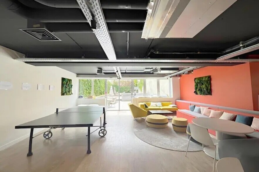 Bureau dans Boulogne-Billancourt à louer - Photo du bâtiment - Image 2 de 6