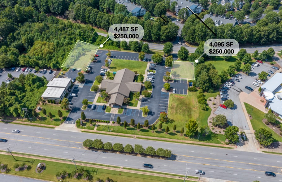 369 Woodruff Rd, Greenville, SC à vendre - Photo du bâtiment - Image 1 de 3