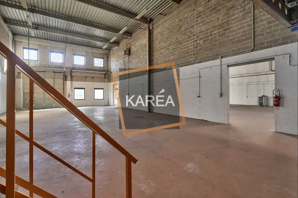 Flex in Lognes for lease Interior Photo- Image 1 of 6