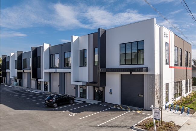 Plus de détails pour 3640 No. 4 Rd, Richmond, BC - Industriel à louer