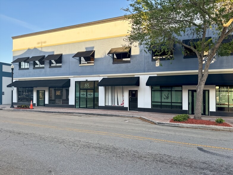 65 3rd St NW, Winter Haven, FL à louer - Photo intérieure - Image 3 de 7