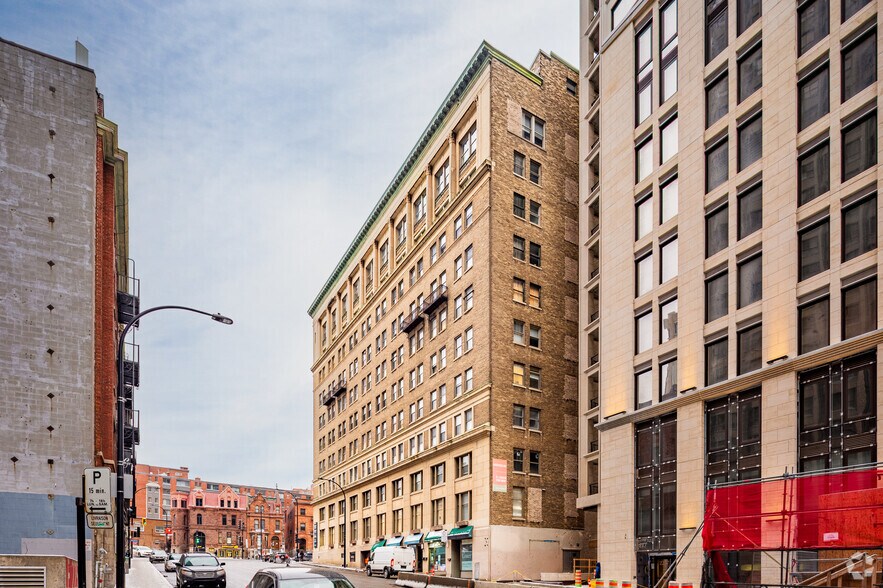 1538 Rue Sherbrooke O, Montréal, QC à louer - Photo du bâtiment - Image 3 de 20