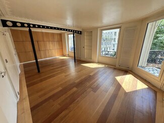 Plus de détails pour Place Adolphe Max, Paris - Bureau à vendre