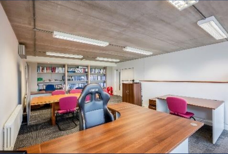 Weston Hall Rd, Stoke Prior à louer - Photo intérieure - Image 2 de 10