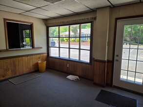 1305-1307 E Franklin St, Monroe, NC for lease Interior Photo- Image 2 of 6