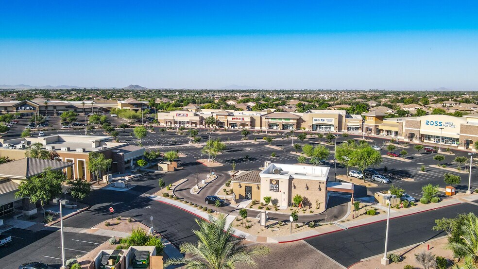4044 S Arizona Ave, Chandler, AZ à vendre - Photo du bâtiment - Image 2 de 2