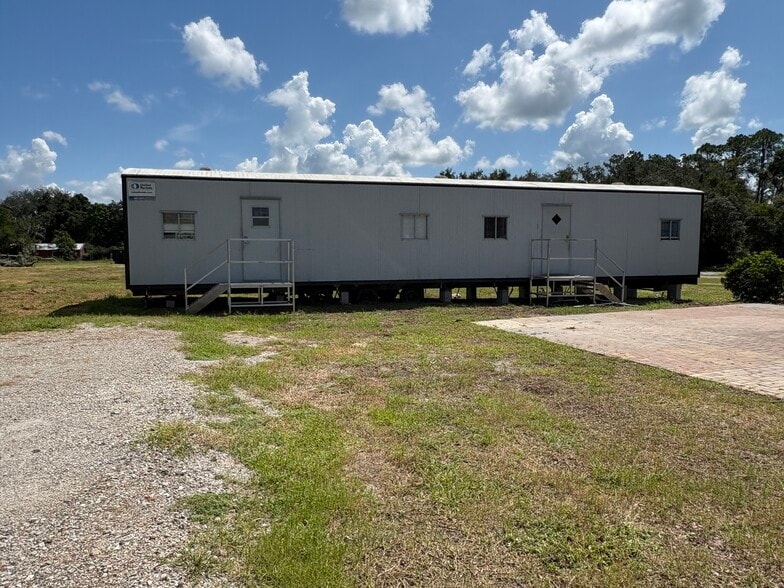 5305 hwy 640, Lithia, FL for lease - Primary Photo - Image 1 of 13