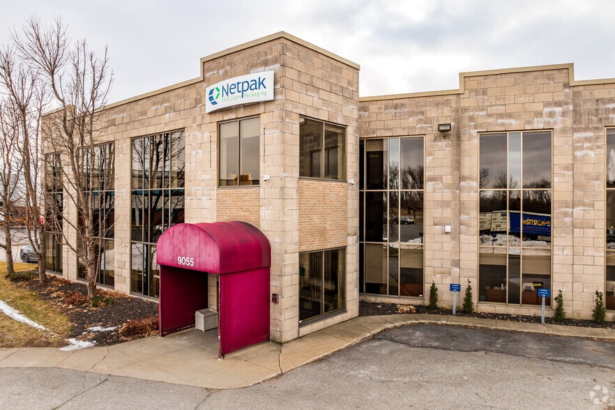 9055 Imp de l'Invention, Montréal, QC for lease - Primary Photo - Image 1 of 4