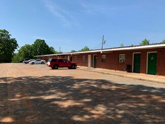 Plus de détails pour 1900 Old Shocco Rd, Talladega, AL - Multi-résidentiel à vendre