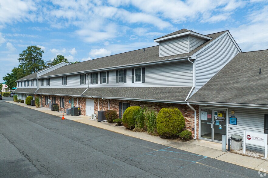 20163 Office Cir, Georgetown, DE à louer - Photo du bâtiment - Image 2 de 12