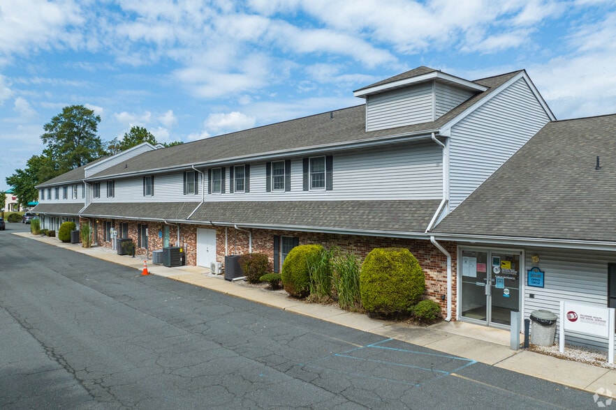 20163 Office Cir, Georgetown, DE à louer - Photo du bâtiment - Image 2 de 12