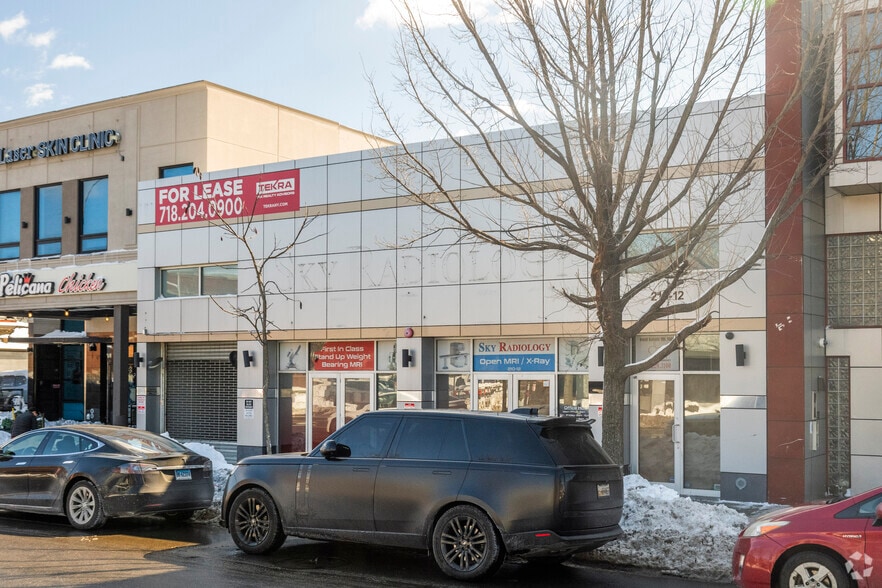 210-12 Northern Blvd, Bayside, NY for sale - Building Photo - Image 2 of 4
