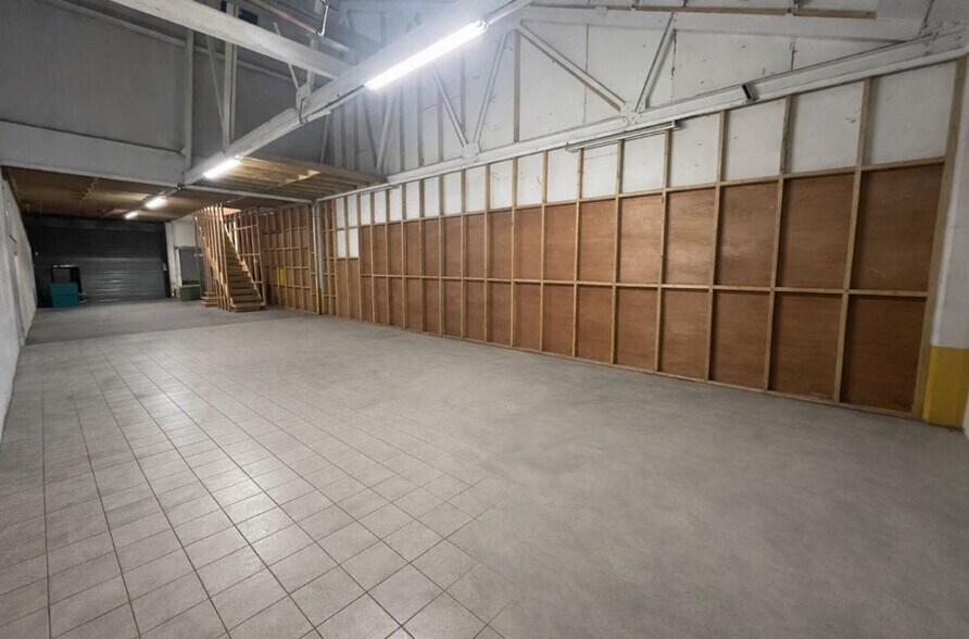 22 Bull Ln, Londres à louer - Photo intérieure - Image 2 de 8