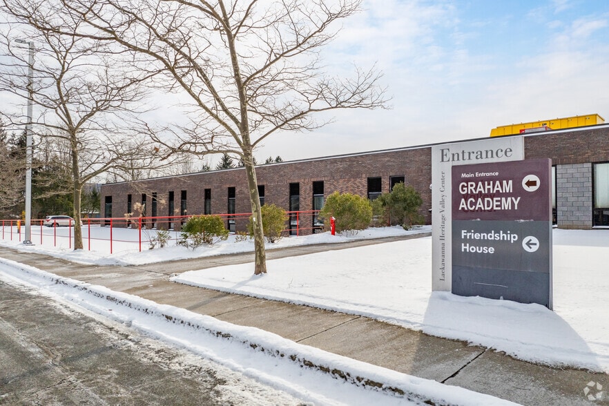 1300 Old Plank Rd, Mayfield, PA à vendre - Photo du bâtiment - Image 2 de 43