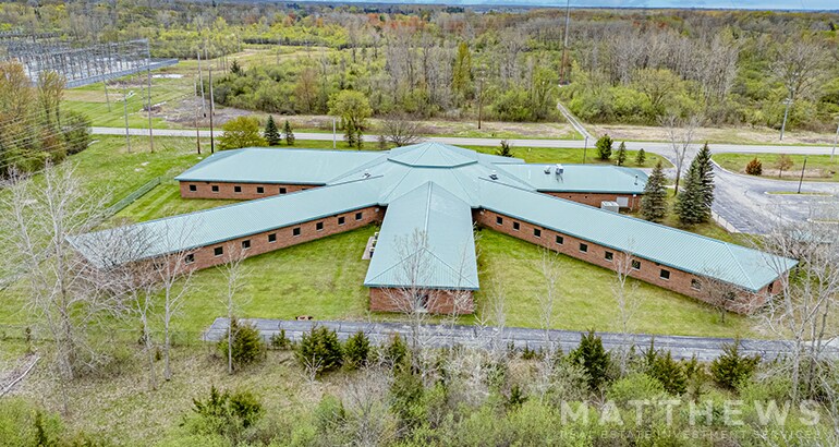 1835 Treanor St, Saginaw, MI à vendre Photo du bâtiment- Image 1 de 1