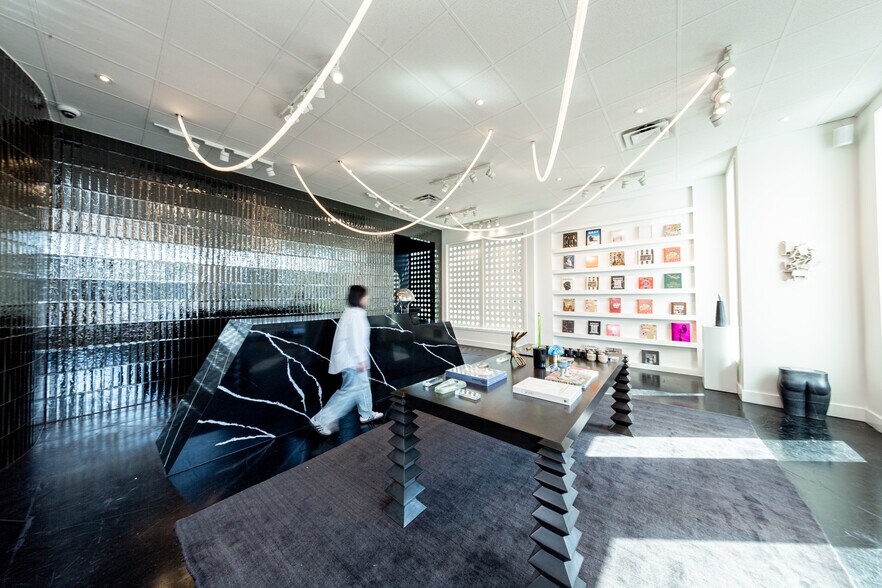 1740 Westheimer Rd, Houston, TX à louer - Photo intérieure - Image 3 de 9