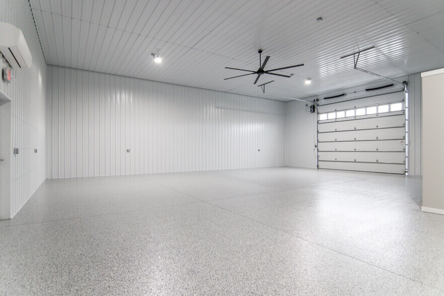 409 Demoss Ave ave, Arcadia, IN à louer - Photo intérieure - Image 3 de 14