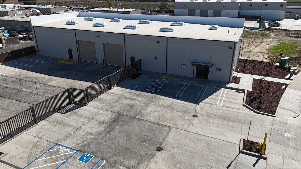 1800 Olympic Dr, Turlock, CA à louer - Photo du bâtiment - Image 2 de 21