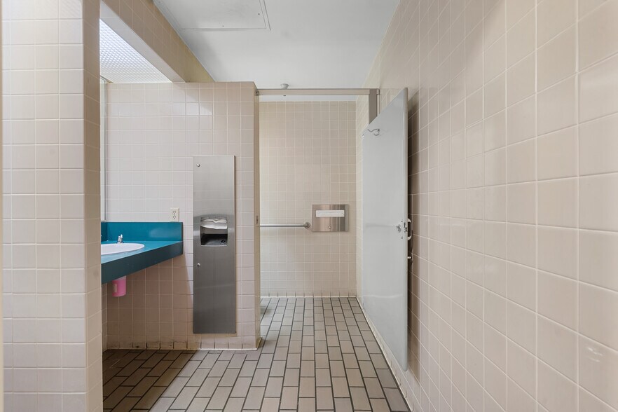 203 Willow St, San Francisco, CA à vendre - Photo du bâtiment - Image 2 de 34
