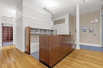 2235 1st St, Fort Myers, FL for lease Lobby- Image 2 of 28