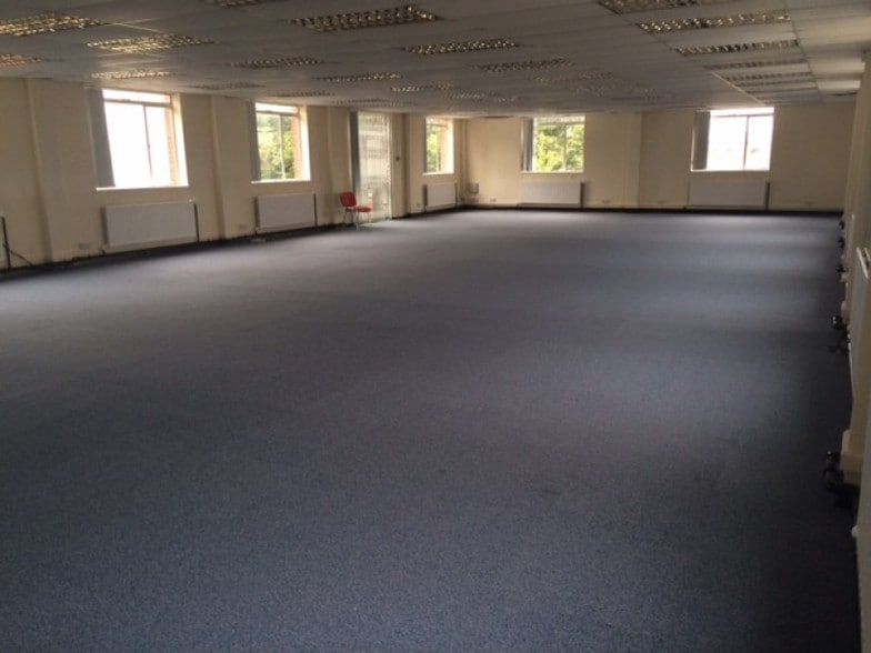 Lord St, Stockport for sale - Interior Photo - Image 2 of 6