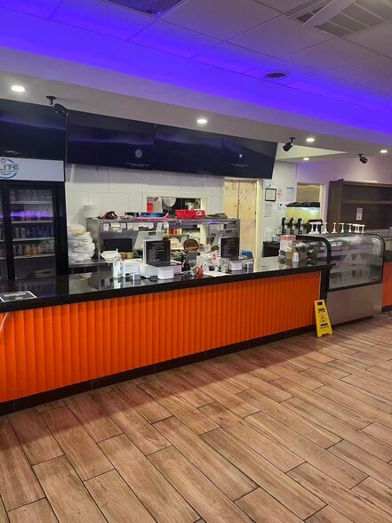 2028 Watson Blvd, Warner Robins, GA à louer - Photo du bâtiment - Image 3 de 9