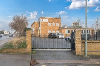 7 Queen St, Erith for lease Building Photo- Image 2 of 10