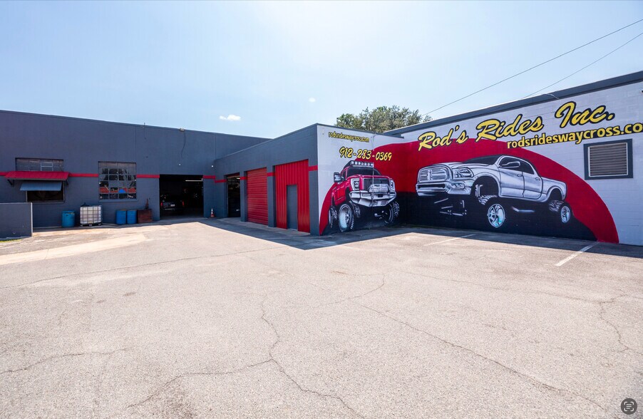 447 Ossie Davis Pky, Waycross, GA à vendre - Photo du bâtiment - Image 3 de 42