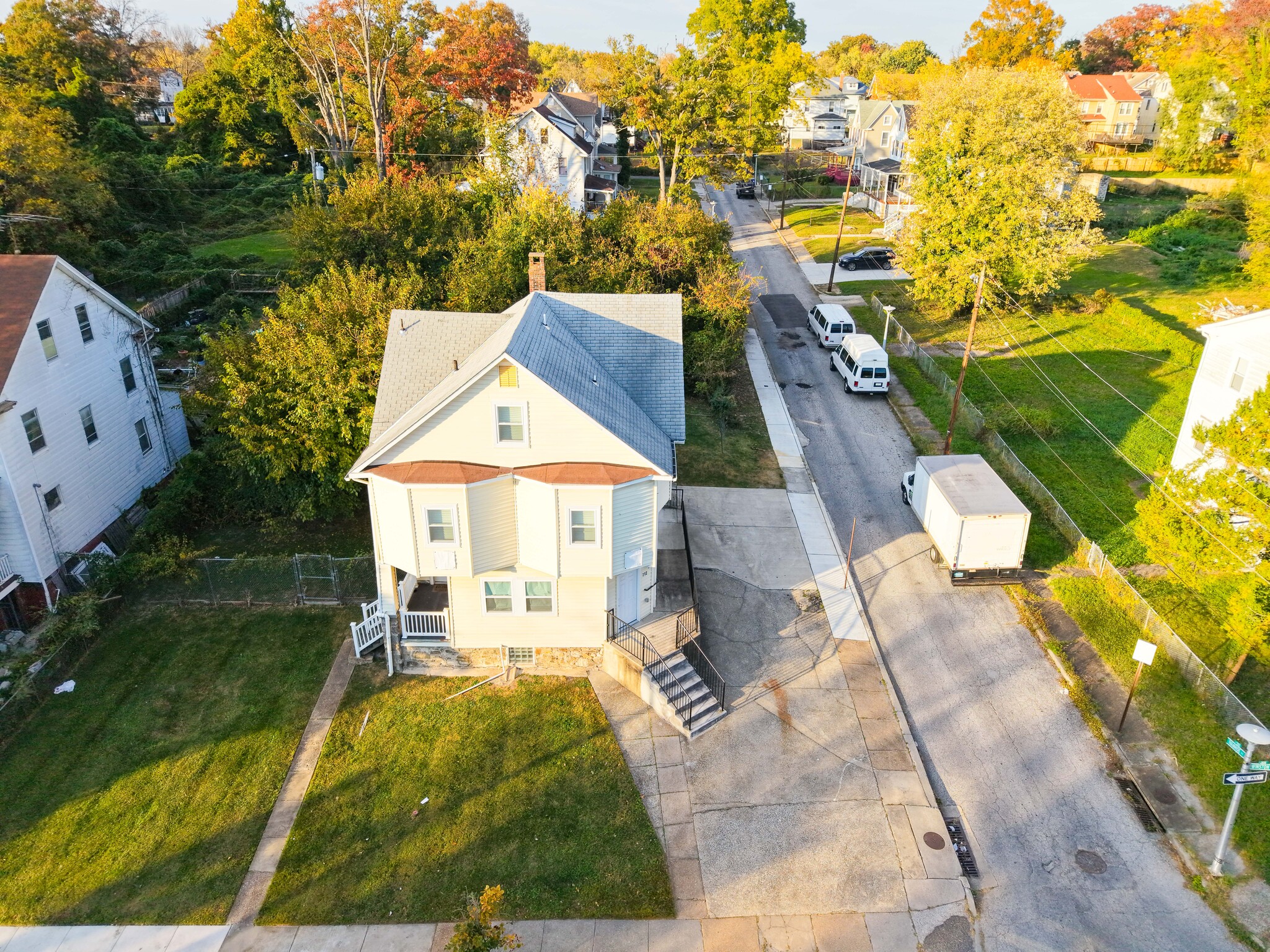 712 Winston Ave, Baltimore, MD for sale Primary Photo- Image 1 of 54