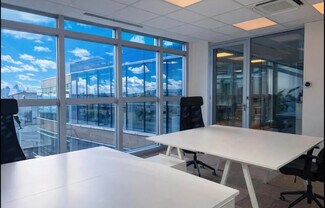 Plus de détails pour 4 Avenue Bertie Albrecht, Paris - Bureau à louer