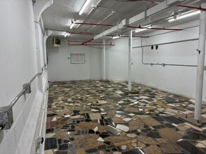 210-211 Cottage St, Poughkeepsie, NY for lease Interior Photo- Image 2 of 6