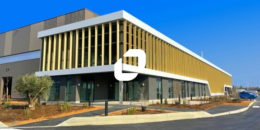 Flex in Brétigny-sur-Orge for lease - Building Photo - Image 3 of 5