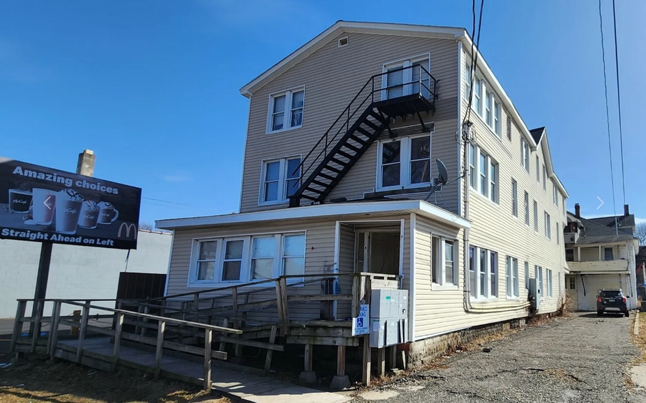 1408 Main St, Endicott, NY for sale - Building Photo - Image 3 of 11