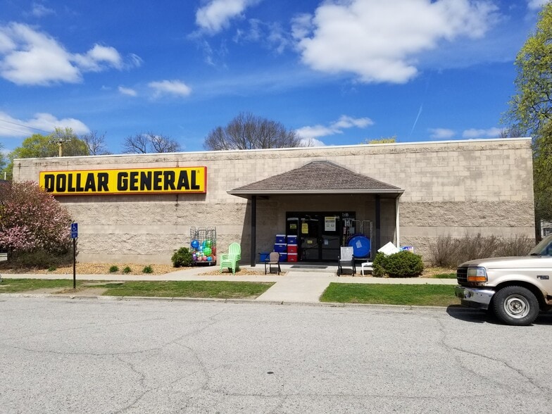 421 N Jefferson St, Covington, IN à vendre - Photo du bâtiment - Image 1 de 4
