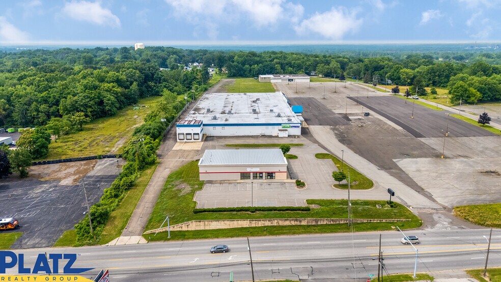 3454 Youngstown Rd SE, Warren, OH à louer - Photo du bâtiment - Image 2 de 12