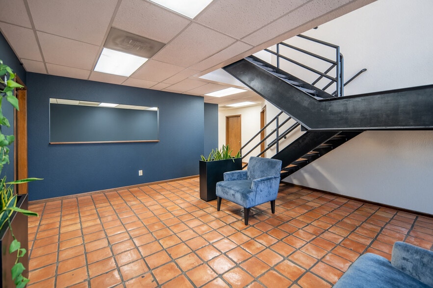 2643 N 37th Dr, Phoenix, AZ for sale - Building Photo - Image 3 of 16