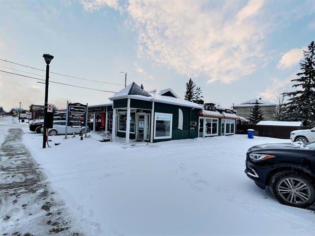 121-123 Rue Saint-Jean-Baptiste E, Rigaud, QC à vendre Photo du bâtiment- Image 1 de 1