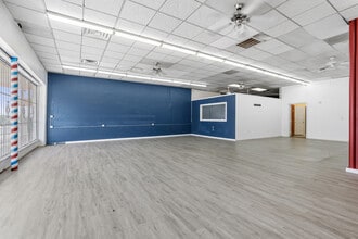 617-623 Fredericksburg Rd, San Antonio, TX for lease Interior Photo- Image 1 of 5