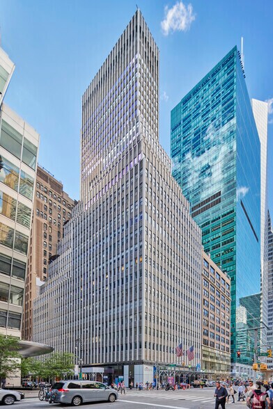 5 Bryant Park, New York, NY à louer - Photo du bâtiment - Image 1 de 4