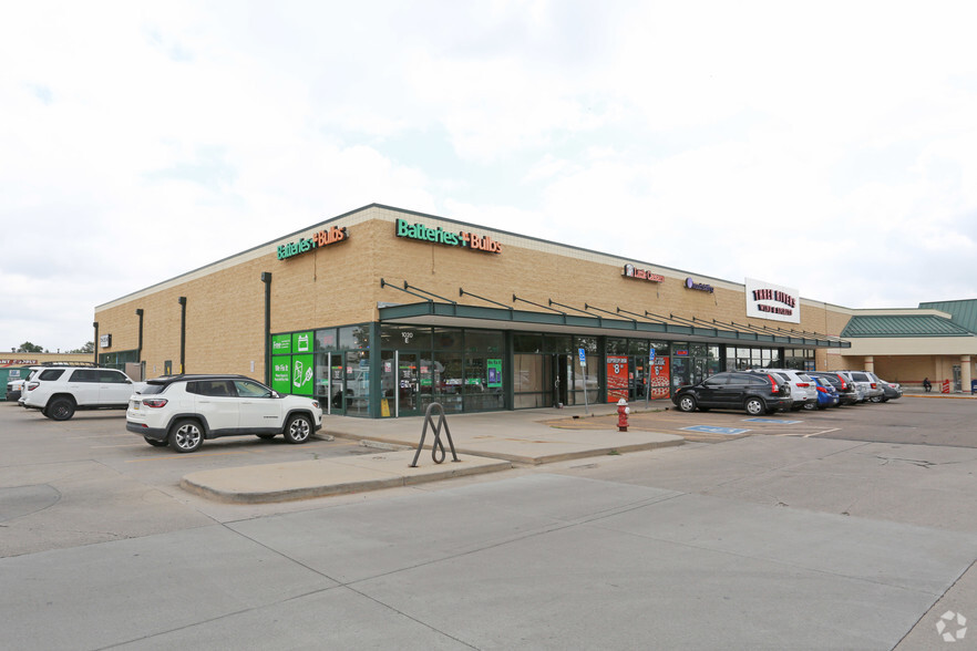 1020-1050 Ken Pratt Blvd, Longmont, CO for lease - Primary Photo - Image 2 of 4