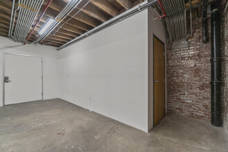 941 E 2nd St, Los Angeles, CA for lease Interior Photo- Image 2 of 6