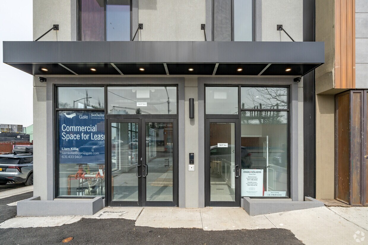 738 5th Ave, Brooklyn, NY for lease Interior Photo- Image 1 of 10