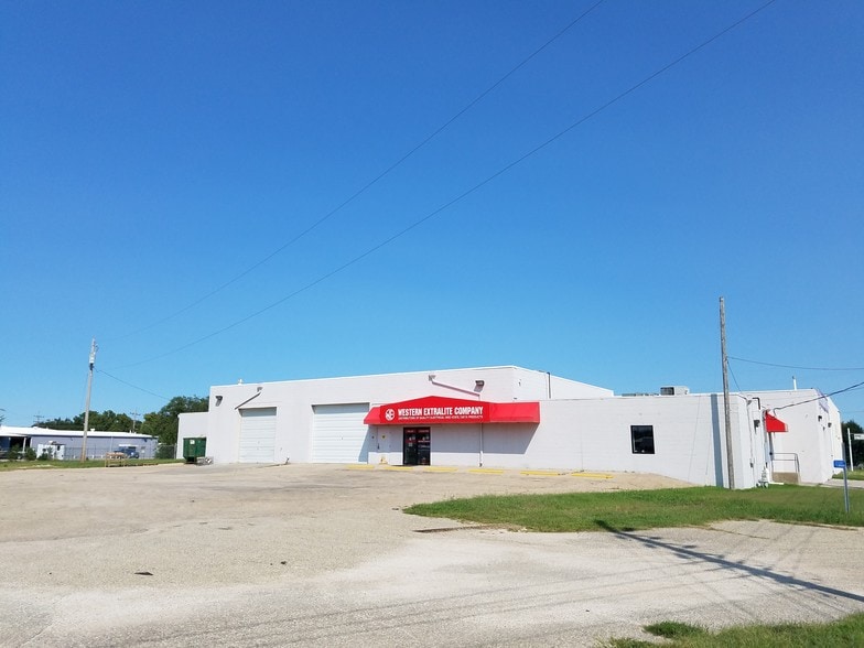 530 E 8th St, Junction City, KS à vendre - Photo du bâtiment - Image 1 de 23