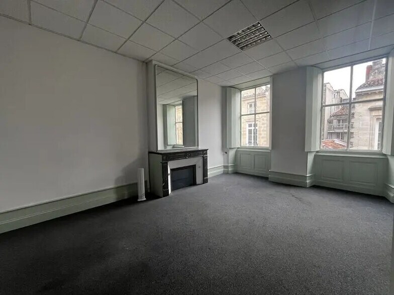 Bureau dans Bordeaux à louer - Photo intérieure - Image 2 de 7