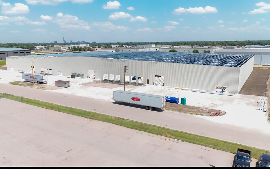 2250 S Sheridan St, Wichita, KS for lease - Building Photo - Image 1 of 5