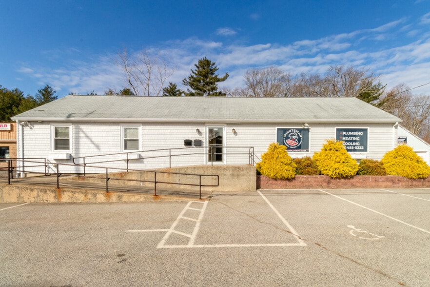 1581 Main St, Weymouth, MA for lease - Building Photo - Image 2 of 15