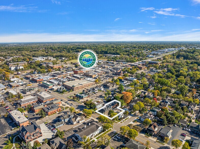 311 W University Dr, Rochester, MI à vendre - Photo du bâtiment - Image 2 de 33